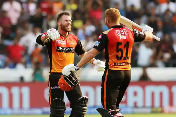 Sunrisers Hyderabad posted a challenging total of 208/7 in 20 overs, led by David Warner's impressive 93 off 56 balls. 